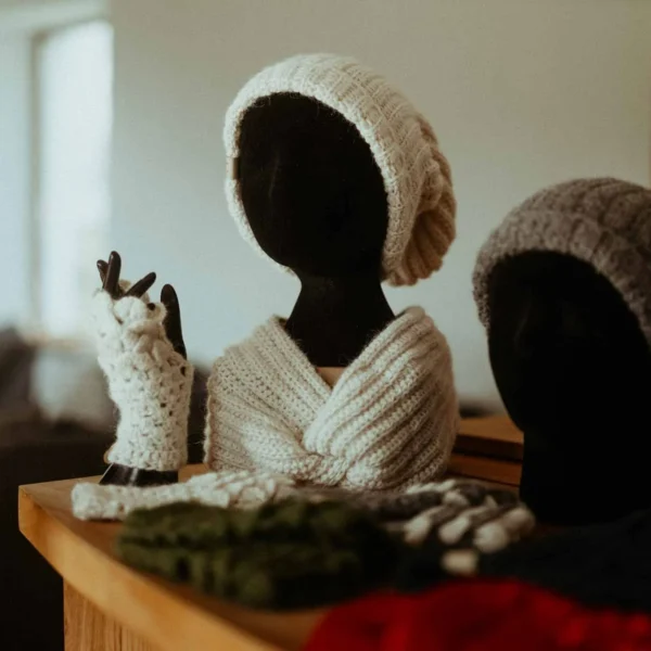 Explore award winning quality alpaca wool from the Flying Alpaca farm, Kilkee, Clare, Ireland